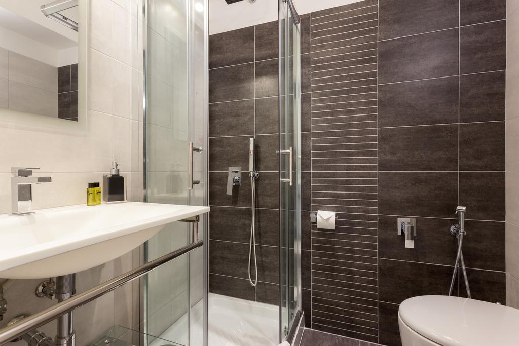 Ba.Home Roma Quarto foto